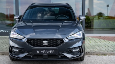 SEAT Leon SP 1.5 eTSI FR Max (pohľad spredu)