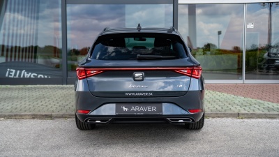 SEAT Leon SP 1.5 eTSI FR Max (pohľad do interiéru)