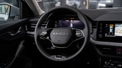 Škoda Kamiq 1.0 TSI Drive 130 Plus (pohľad do interiéru)