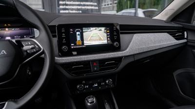 Škoda Kamiq 1.0 TSI Drive 130 Plus (pohľad do interiéru)