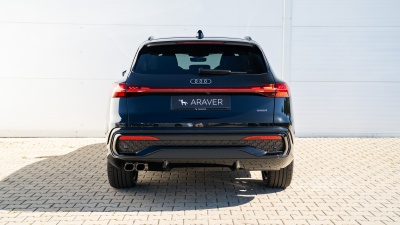 AUDI Q5 2.0 TDI Quattro (pohľad do interiéru)