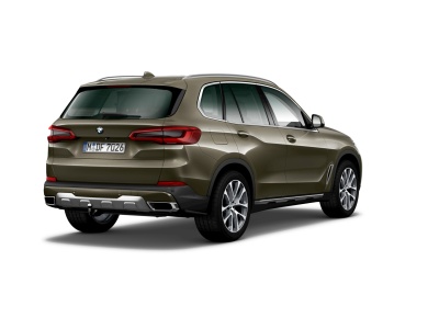BMW X5 30d xDrive (pohľad zboku)
