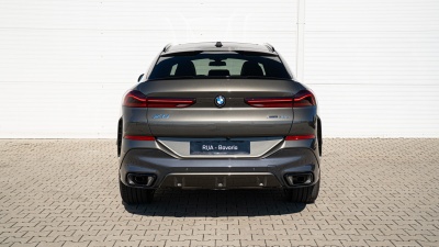 BMW X6 30d xDrive (pohľad do interiéru)