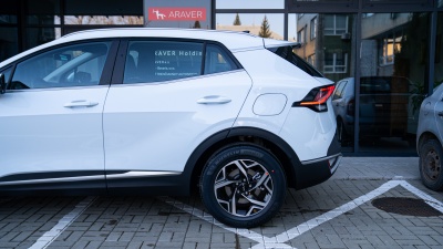 Kia Sportage 1.6 T-GDi 4x4 7DCT Silver (pohľad do interiéru)