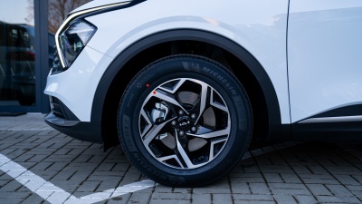 Kia Sportage 1.6 T-GDi 4x4 7DCT Silver (pohľad do interiéru)