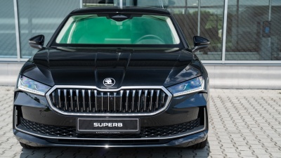 Škoda Superb 2.0 TDI Top Selection  (pohľad do interiéru)