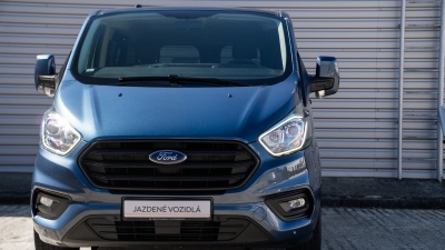 Ford Transit Custom 2.0 EcoBlue 8- miestny (pohľad do interiéru)