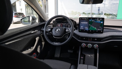 Škoda Superb 2.0 TDI Selection (pohľad do interiéru)