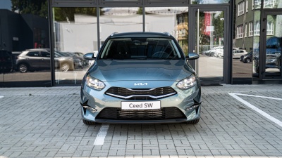 Kia Ceed SW 1.5 T-GDi 7DCT Gold (pohľad zozadu)