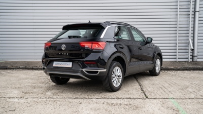 Volkswagen T-Roc 1.5 TSI (pohľad do interiéru)