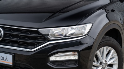 Volkswagen T-Roc 1.5 TSI (pohľad do interiéru)