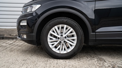 Volkswagen T-Roc 1.5 TSI (pohľad do interiéru)