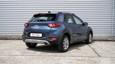Kia Stonic 1.2 DPI (pohľad do interiéru)