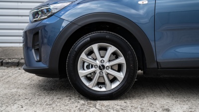 Kia Stonic 1.2 DPI (pohľad do interiéru)
