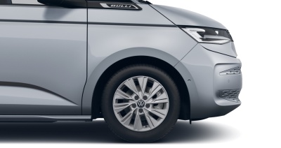 VW Multivan Bulli 2.0 TDI (pohľad spredu)