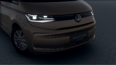 VW Multivan Bulli Long 2.0 TDI (pohľad do interiéru)