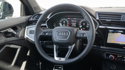AUDI Q3 Sportback 2.0 TFSI Quattro Sport Edition (pohľad spredu)