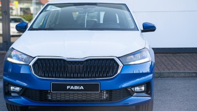Škoda Fabia 1.0 MPI Essence (pohľad do interiéru)