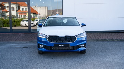 Škoda Fabia 1.0 MPI Essence (pohľad zozadu)