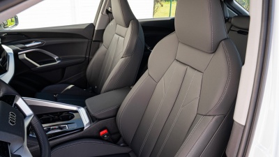 AUDI Q5 Sportback 2.0 TDI Quattro (pohľad zozadu)