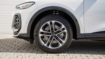 AUDI Q5 Sportback 2.0 TDI Quattro (pohľad do interiéru)