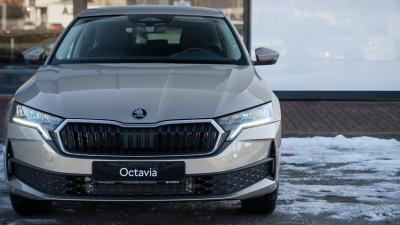 Škoda Octavia 1.5 TSI Drive 130 (pohľad zozadu)