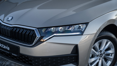 Škoda Octavia 1.5 TSI Drive 130 (pohľad spredu)