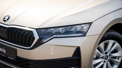 Škoda Octavia 1.5 TSI Drive 130 (pohľad spredu)