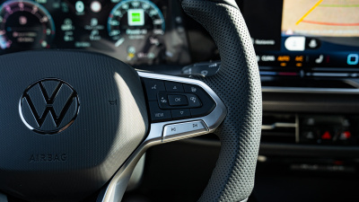 VW Golf R-Line Limited 1.5 eTSI 