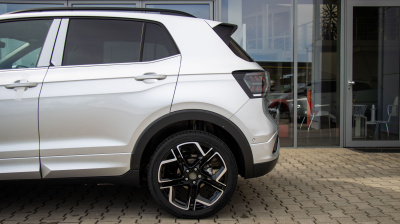 VW T-Cross 1.5 TSI R-Line Limited (pohľad spredu)