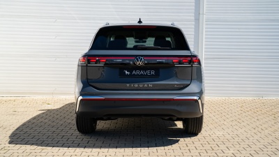 VW Tiguan 2.0 TDI Elegance 4x4 (pohľad spredu)