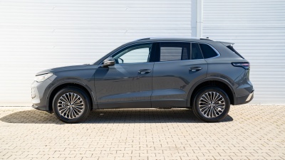 VW Tiguan 2.0 TDI Elegance 4x4 (pohľad zboku)