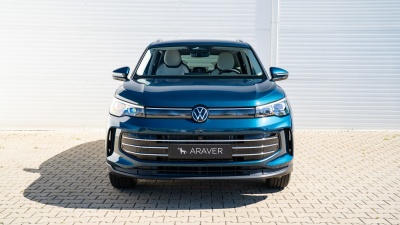 VW Tiguan 2.0 TDI Elegance 4x4 (pohľad zozadu)