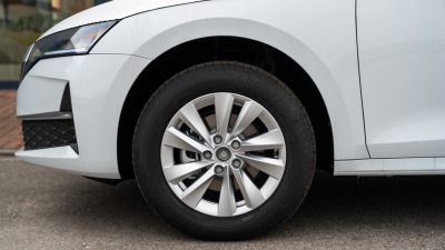 Škoda Octavia Combi 2.0 TDI Selection (pohľad do interiéru)