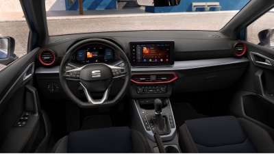 SEAT Arona 1.5 TSI FR Max (pohľad do interiéru)