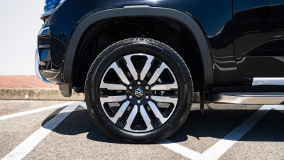 VW Amarok 3.0 TDI Aventura 4x4 N1 (pohľad do interiéru)