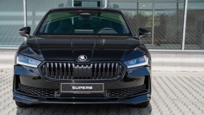 Škoda Superb 2.0 TDI Sportline 4x4 (pohľad do interiéru)
