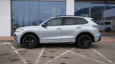VW Tiguan 1.5 eTSI R-line (pohľad zboku)