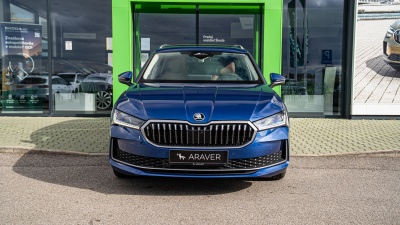 Škoda Superb Combi 2.0 TDI L&K 4x4 (pohľad zozadu)
