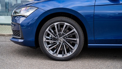 Škoda Superb Combi 2.0 TDI L&K 4x4 (pohľad do interiéru)