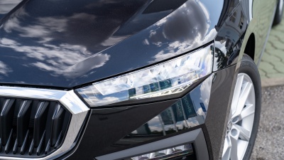 Škoda Scala 1.5 TSI Drive Plus 130 (pohľad spredu)