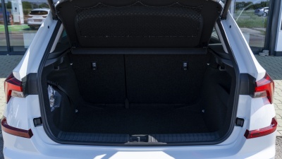 Škoda Kamiq 1.5 TSI Drive 130 Plus (pohľad do interiéru)