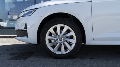 Škoda Octavia 1.5 TSI Top Selection (pohľad do interiéru)