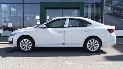 Škoda Octavia 1.5 TSI Top Selection (pohľad do interiéru)