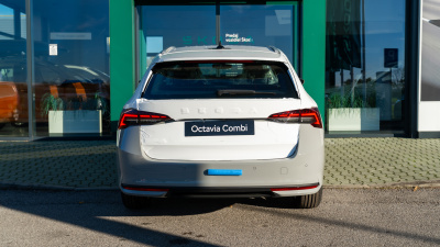 Škoda Octavia Combi 1.5 TSI Top Selection