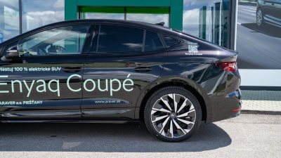 Škoda Enyaq Coupe 85x Sportline 4x4 (pohľad spredu)