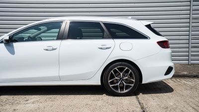 Kia Ceed SW 1.5 T-GDi (pohľad do interiéru)