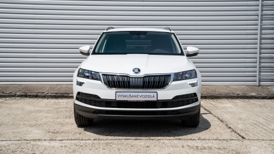 Škoda Karoq Ambition Plus 1,5 TSI DSG7 (pohľad do interiéru)