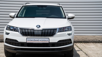 Škoda Karoq Ambition Plus 1,5 TSI DSG7 (pohľad do interiéru)