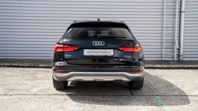 Audi A6 Allroad 3.0 TDI  (pohľad zozadu)